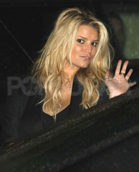 Jessica Simpson Leaves Tina Simpson's Birthday Dinner in LA Jessica Simpson Leaves Tina Simpson's Birthday Dinner in LA