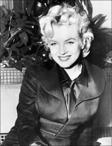 Grab Bag! Marilyn Monroe Inspires New Wave of Granny Panties 