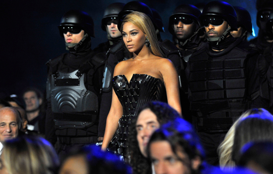Beyonce's "If I Were A Boy" and "You Oughta Know" Mashup