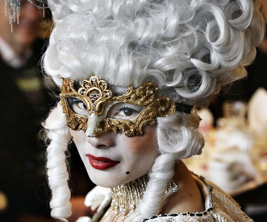 Pictures of Carnival and Mardi Gras From Around the World