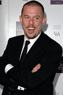 Tributes For Alexander McQueen 2010-02-11 09:24:16