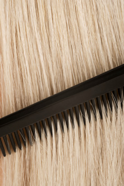 Long Hair Causes Confusion For the Droid's Proximity Sensor