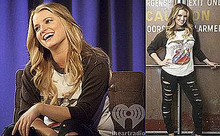 Photos and Video of Jessica Simpson Performing in NYC 2010-03-11 10:00:00