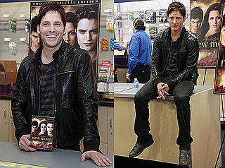 Photos of Peter Facinelli at a New Moon DVD Signing Event