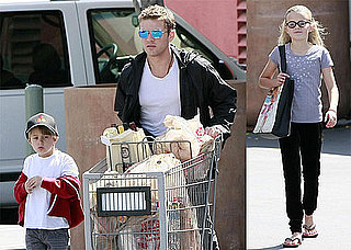 Photos of Ryan Phillippe Grocery Shopping With Ava and Deacon