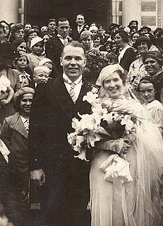 Would You Want a Small or Large Wedding?