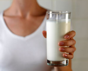 Milk Helps Build Muscle and Burn Fat After Strength Training