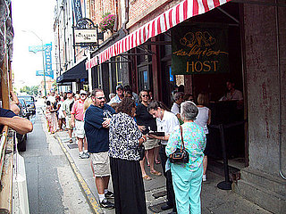 Long Waits at Restaurants: How Long Will You Stand in Line?