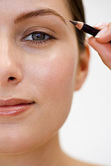 How to Choose an Eyebrow Product 2010-05-19 09:00:00