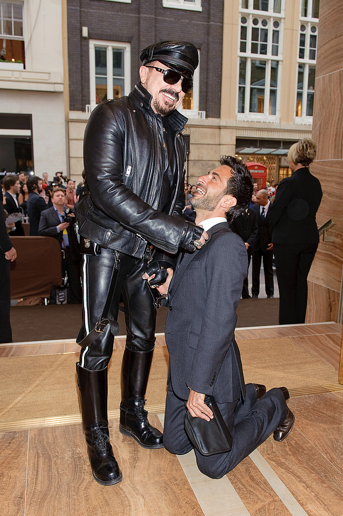 Marc Jacobs Sings Backup for Donna Summer, Talks Hair Transplant at Louis Vuitton Store Opening Marc Jacobs Sings Backup for Donna Summer, Talks Hair Transplant at Louis Vuitton Store Opening