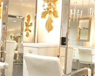 De Berardinis Salon Has New iPads For Clients to Play With