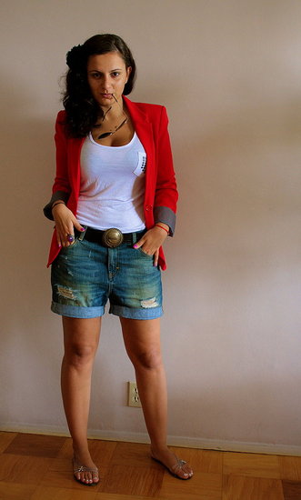 red blazer look 3