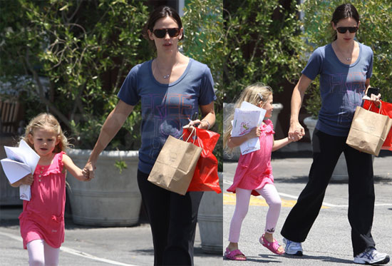 Pictures of Jennifer Garner and Violet Affleck Pictures of Jennifer Garner and Violet Affleck