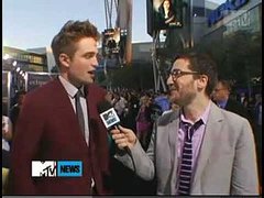 Rob Talks to MTV at  the Eclipse premiere