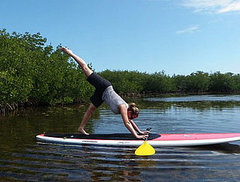 What to Expect From a Paddleboard Yoga Class