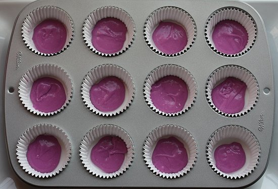 rainbow cupcake prep