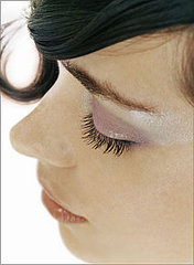 How to Use a Smudger Eye Makeup Brush