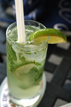 The Mojito: Your Guilt-Free Weekend Cocktail