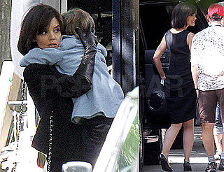 Pictures of Katie Holmes on Set in Toronto For The Kennedys 2010-08-17 14:00:00