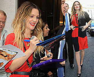 PIctures of Drew Barrymore and Justin Long at the Apple Store in London
