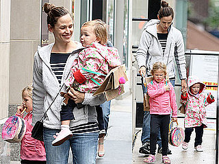 Pictures of Jennifer Garner With Violet and Seraphina in New York