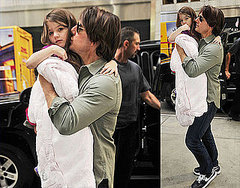 Pictures of Tom Cruise, Suri Cruise, Isabella Cruise, and Connor Cruise Shopping at FAO Schwartz in NYC Pictures of Tom Cruise, Suri Cruise, Isabella Cruise, and Connor Cruise Shopping at FAO Schwartz in NYC