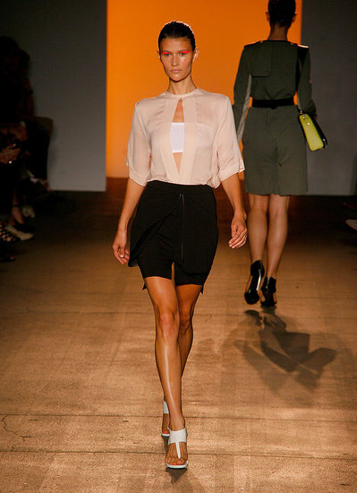 Spring 2011 New York Fashion Week: Yigal Azrouël 2010-09-14 20:59:17 Spring 2011 New York Fashion Week: Yigal Azrouël 2010-09-14 20:59:17