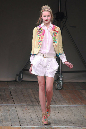 Moschino Cheap & Chic Spring 2011 Moschino Cheap & Chic Spring 2011
