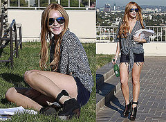 Pictures of Lindsay Lohan Wearing Her SCRAM Bracelet While Reading a Script in LA Pictures of Lindsay Lohan Wearing Her SCRAM Bracelet While Reading a Script in LA