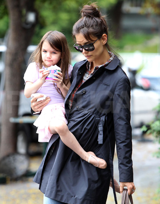 Pictures of Katie and Suri at Ballet Pictures of Katie and Suri at Ballet