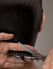 British Hairstylist's Nose Collapses From Breathing in Hair British Hairstylist's Nose Collapses From Breathing in Hair