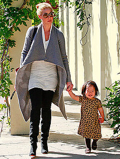 Pictures of Katherine Heigl and Naleigh Kelley Going to the Library in LA