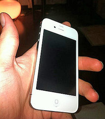 White iPhone 4 Available For Sale on eBay White iPhone 4 Available For Sale on eBay