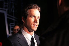 Ryan Reynolds Is People's Sexiest Man Alive 2010-11-17 09:35:31