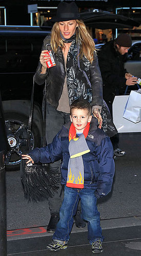 Pictures of Gisele Bundchen and Jack, Tom Brady Playing Thanksgiving Patriots Game
