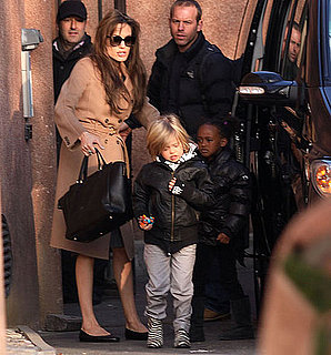 Pictures of Angelina Jolie, Shiloh, and Zahara Going to the Paris Aquarium