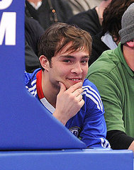 Pictures of Ed Westwick and Jessica Szohr at the NY Knicks Game 2010-12-16 15:30:00