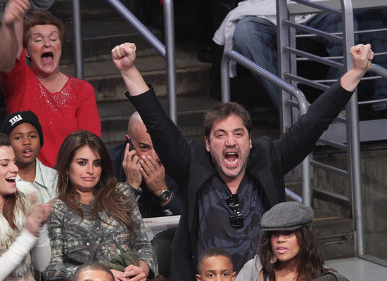 Pictures of Penelope Cruz, Javier Bardem, Cameron Diaz, Kanye West and More at Lakers Game on Christmas 2010-12-26 09:46:28 Pictures of Penelope Cruz, Javier Bardem, Cameron Diaz, Kanye West and More at Lakers Game on Christmas 2010-12-26 09:46:28