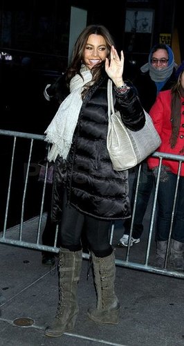 Pictures of Sofia Vergara Stopping by Good Morning America