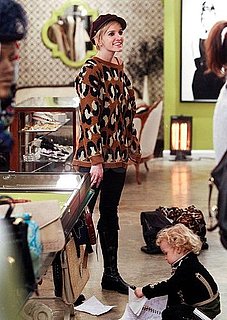 Pictures of Ashlee Simpson Holiday Shopping in LA With Tina and Bronx