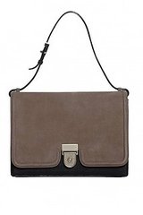 Victoria Beckham's Handbag Sells Out Victoria Beckham's Handbag Sells Out