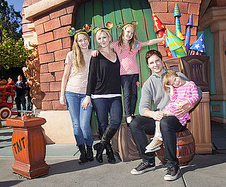 Pictures of Peter Facinelli and Jennie Garth at Disney With Their Daughters