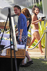 Pictures of Tom Felton and His Girlfriend Jade Olivia on Miami Beach, Florida