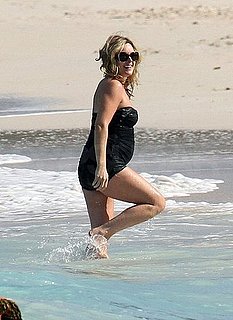 30 Rock's Jane Krakowski Likely Pregnant
