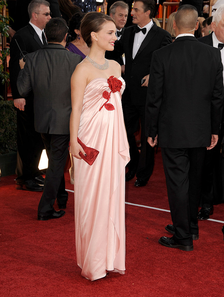Pictures of Natalie Portman in Viktor and Rolf at the 2011 Golden Globe Awards 2011-01-16 16:28:03 Pictures of Natalie Portman in Viktor and Rolf at the 2011 Golden Globe Awards 2011-01-16 16:28:03