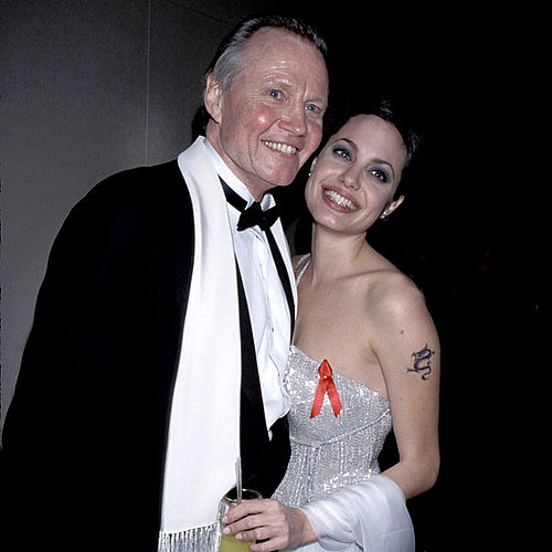 Angelina Jolie had the support of her father, Jon Voight, in 1998.
Angelina Jolie had the support of her father, Jon Voight, in 1998.