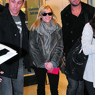 Pictures of Reese Witherspoon Arriving in Berlin 2011-01-18 11:03:12