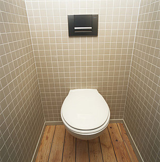 Facebook Mobile in the Bathroom