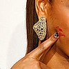 Guess Which Stars Have Sported Lipstick Marks 2011-02-03 06:00:00