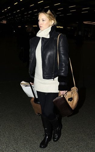 Pictures of Pregnant Kate Hudson Arriving in London After Paris Trip